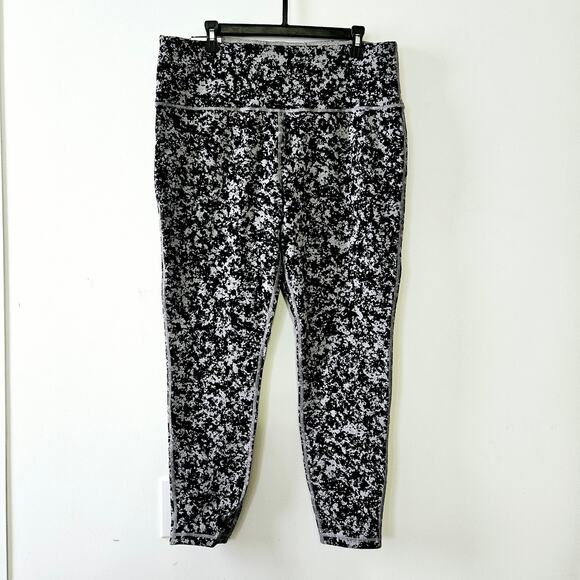 Hurley Size XL Black Grey Heather Womens Reversible Leggings with Camouflage - Picture 4 of 16